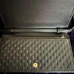 ❤️💄NWOT Beautiful Authentic Gucci Guccissma Clutch/Crossbody ❤️💄